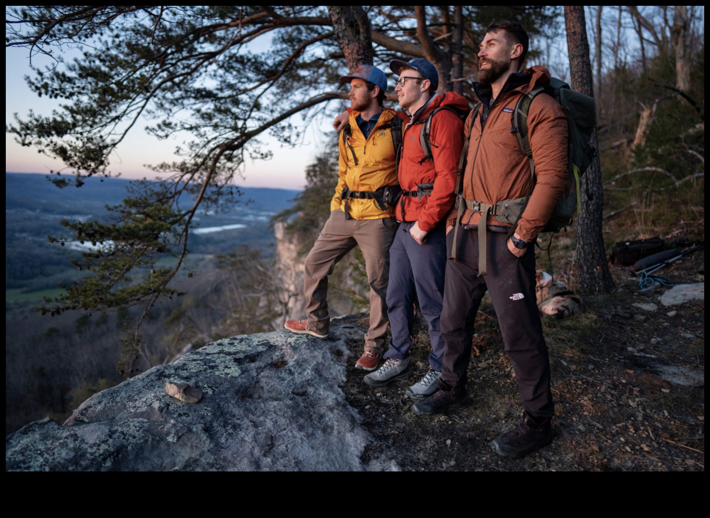 ما وراء حقائب الظهر: دليل المسافر للاستكشاف الراقي