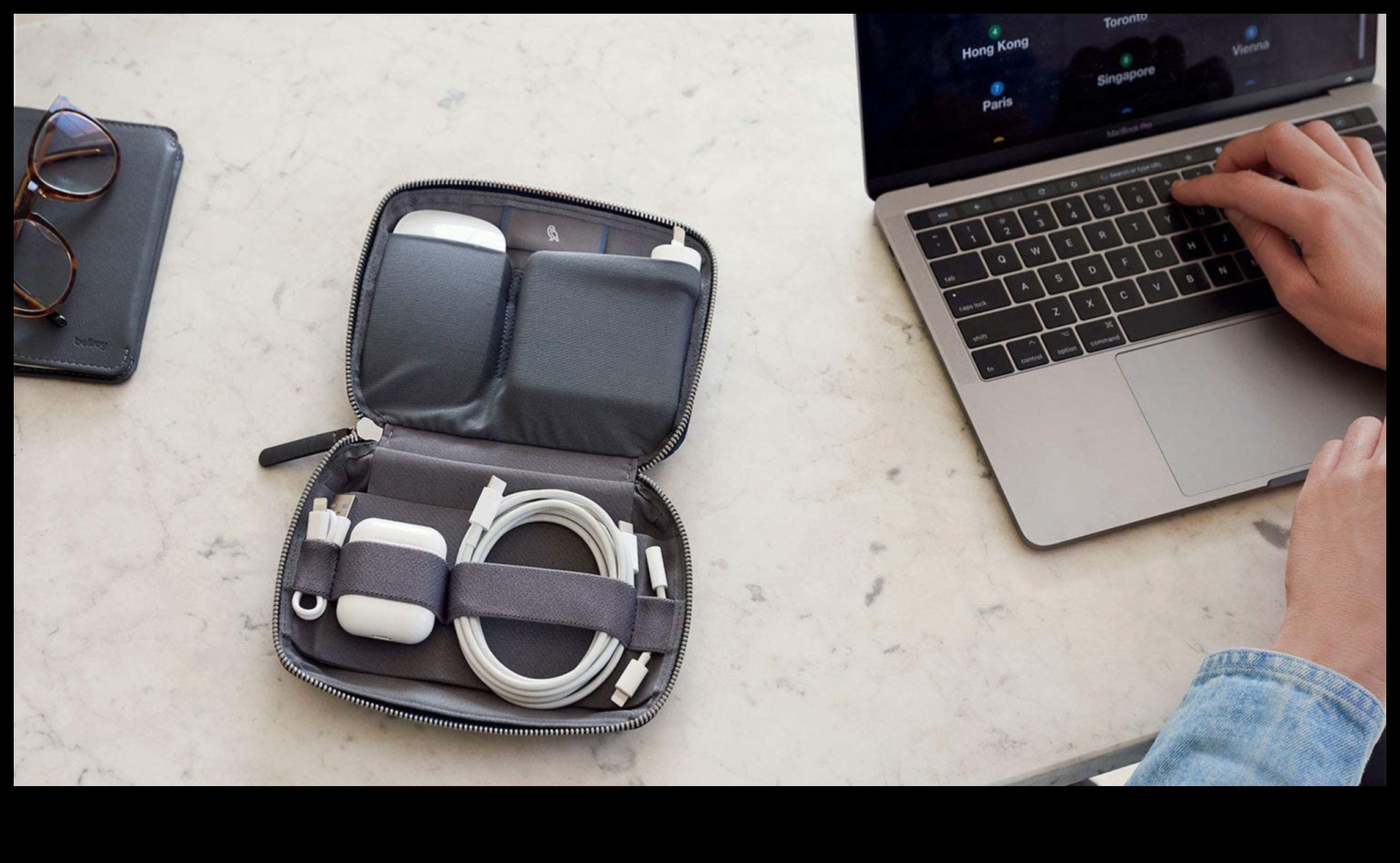 اتجاهات تكنولوجيا السفر تستعد لمغامرتك القادمة 4 اتجاهات تكنولوجيا السفر: ملحقات للمسافر الحديث المتمرس في التكنولوجيا