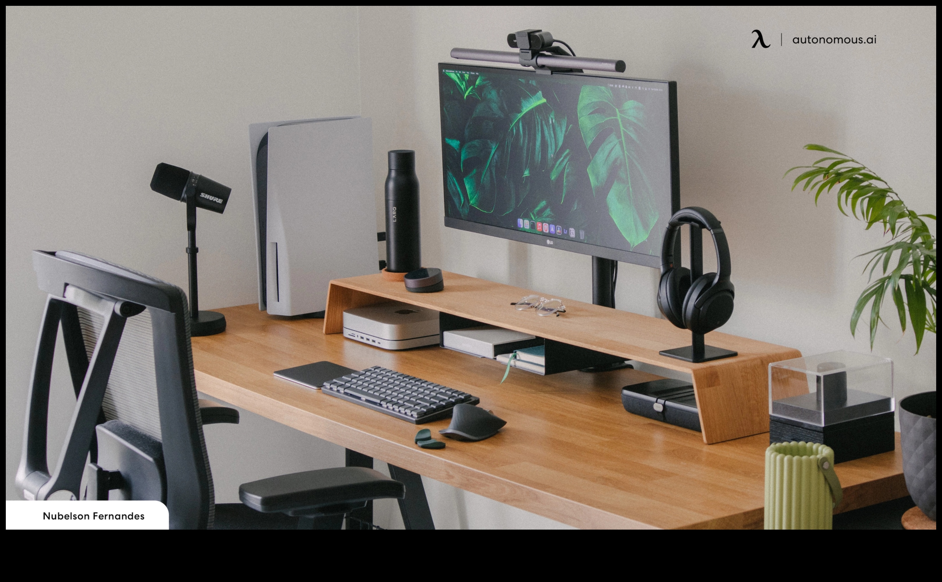 أساسيات المكتب: الإلكترونيات التي يجب أن تمتلكها لتحسين إعداد مكتبك