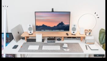 أساسيات المكتب: الإلكترونيات التي يجب أن تمتلكها لتحسين إعداد مكتبك